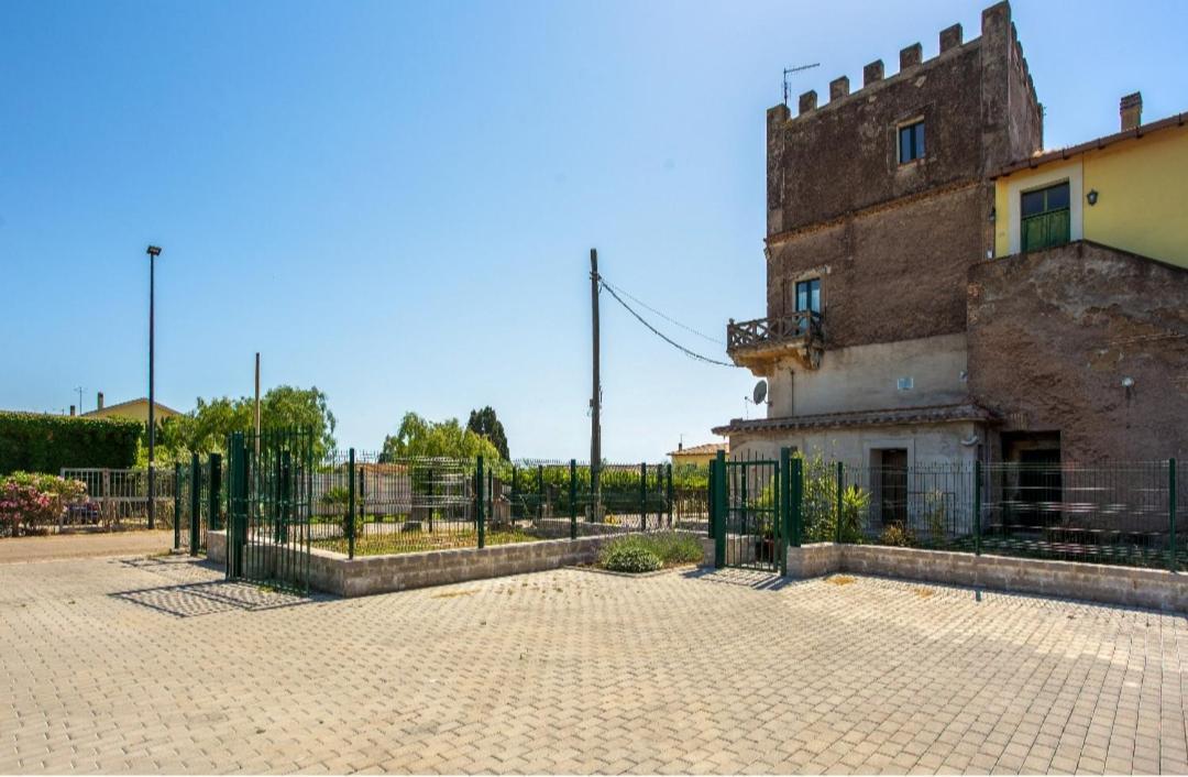 Villa La Torre Di Barbara à Ardea Extérieur photo